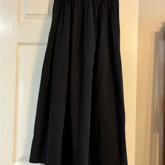 Uniqlo Navy A-Line Satin midi Skirt - Picture 2 of 3